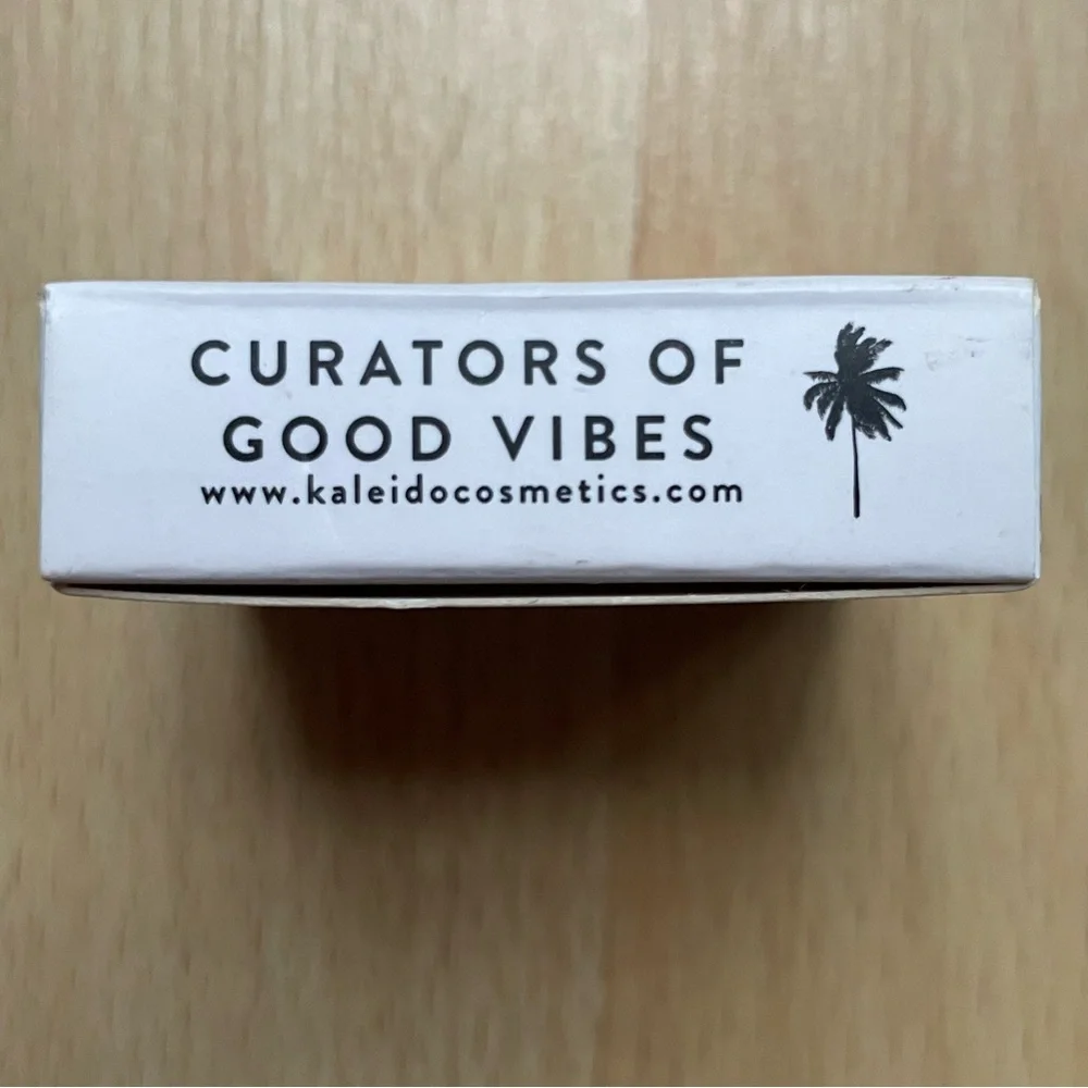 NEW Kaleido Cosmetics Diamond Foils Eyeshadow In Paradiso shade, Gold, NIB